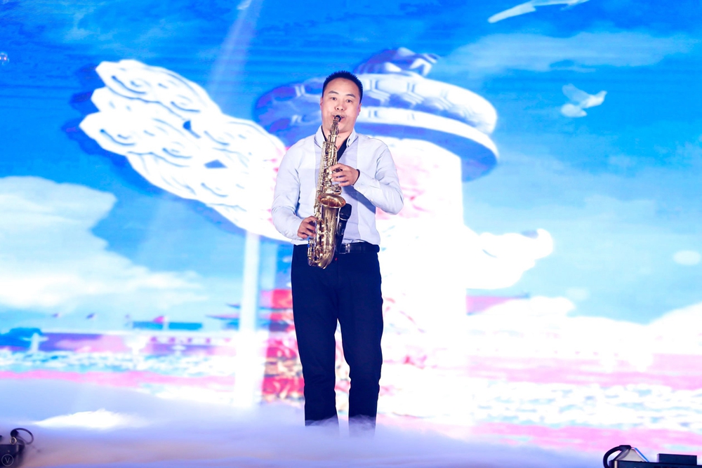 1548680597459753.jpg 萨克斯.jpg